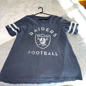 XL V Neck Raiders T Shirt